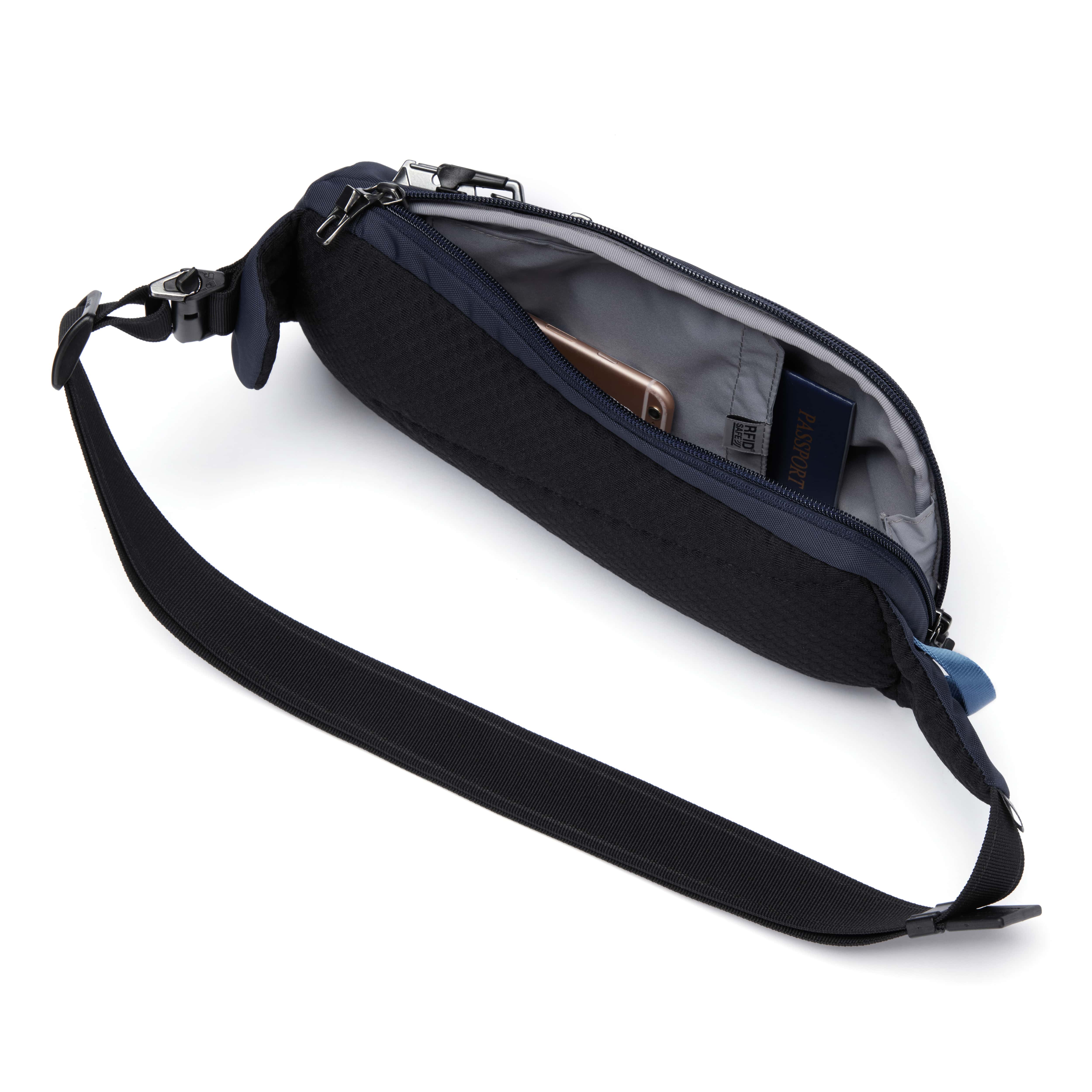 PacSafe V Action Sling Black